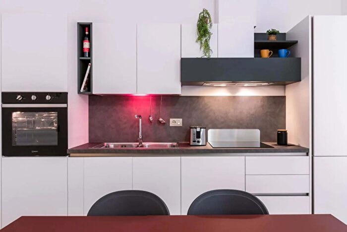 Appartamento monolocale in affitto in Via Cavour, Roma