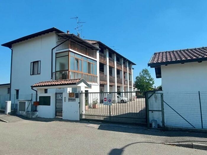 Appartamento bilocale in affitto in Via Spluga, Verderio Superiore, Verderio