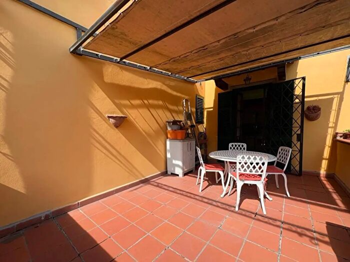 Appartamento con 5 locali in vendita in Firenze