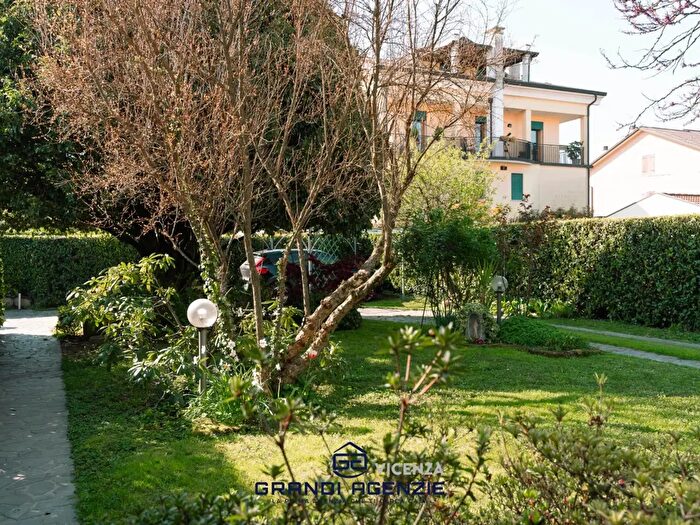 Casa con 6 locali in vendita in Via Almerigo Girotto, Vicenza