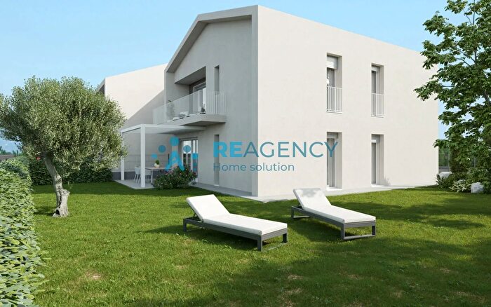 Appartamento trilocale in vendita in Via Giuseppe Mazzini, Altavilla Vicentina