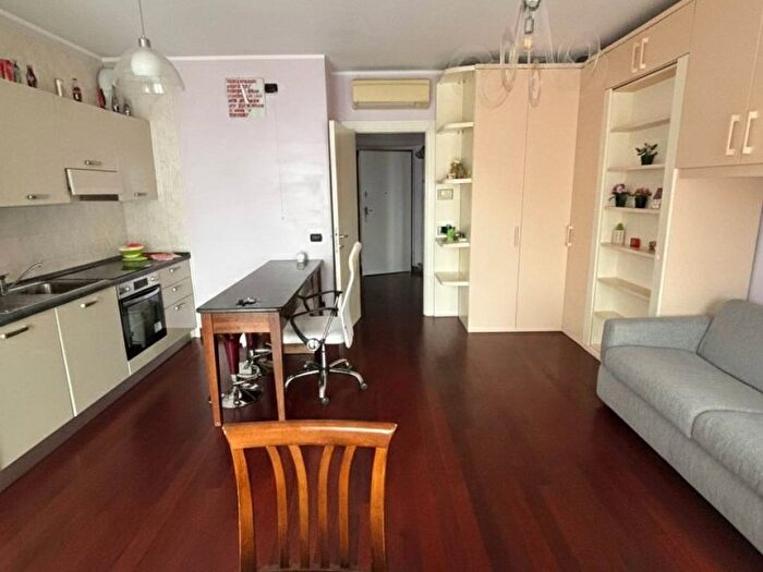 Appartamento monolocale in affitto in Via Carlo Torre, Navigli Darsena, Milano