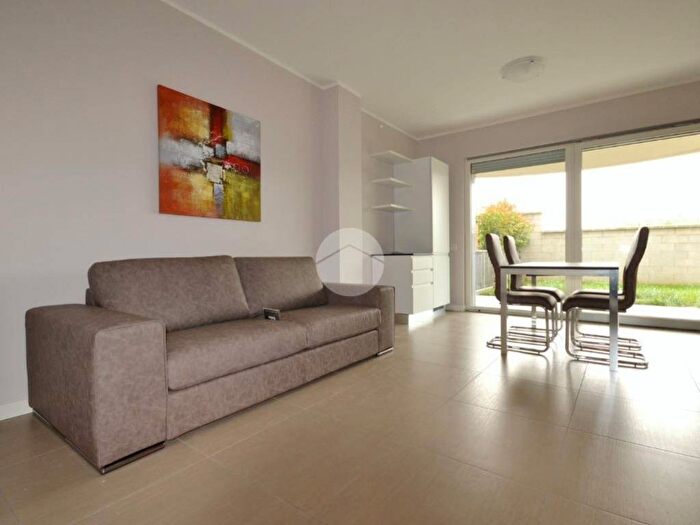 Appartamento trilocale in affitto in Via Alzaia Canale Villoresi, Centro, Sedriano