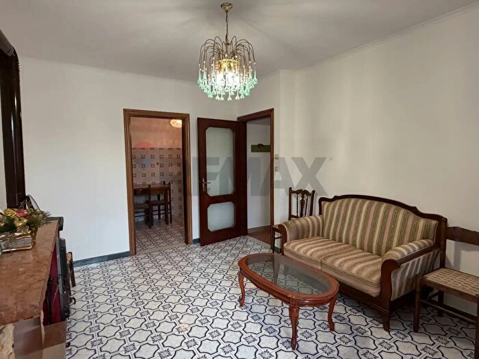 Casa con 5 locali in vendita in Via Ventisei Luglio, San Giuliano Del Sannio