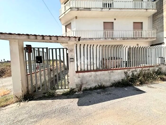 Casa trilocale in vendita in Via Daunia, Manduria