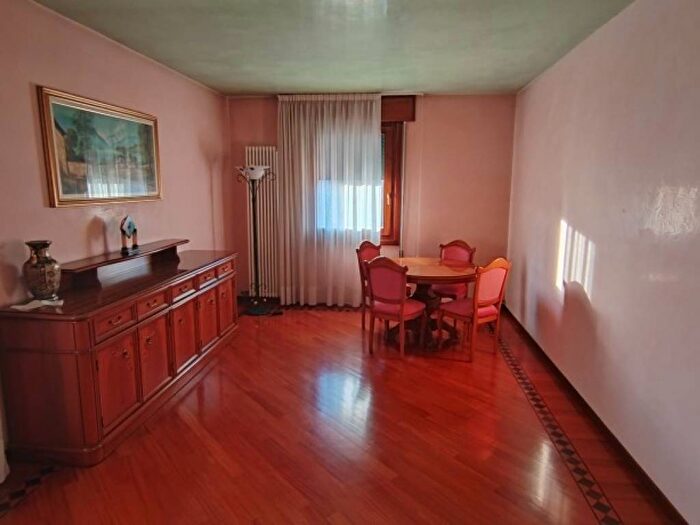 Appartamento con 6 locali in affitto in Quinto Vicentino