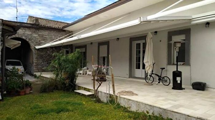 Casa con 6 locali in vendita in Via Alessandro Manzoni SNC, Aci Bonaccorsi