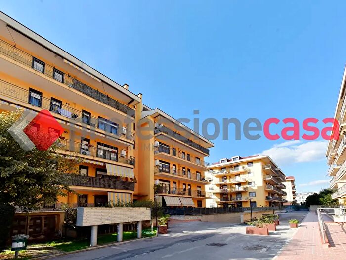 Appartamento quadrilocale in vendita in Via Grotta, San Nicola La Strada