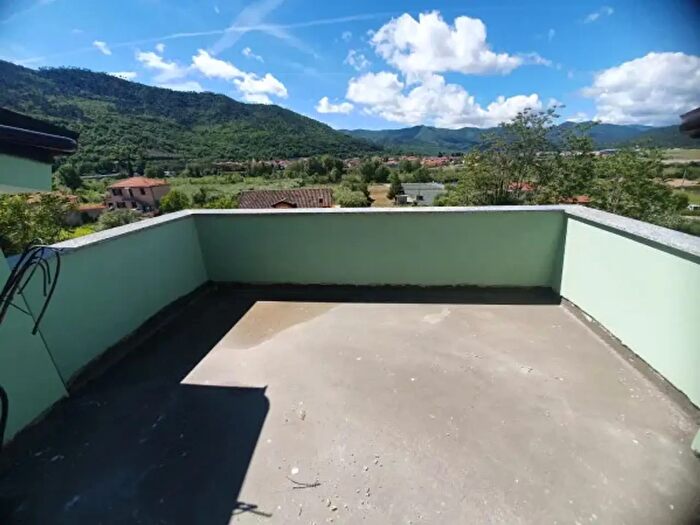 Casa quadrilocale in vendita in Villanova D'Albenga