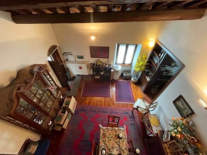 Appartamento con 6 locali in vendita in Via del Giglio, Viterbo