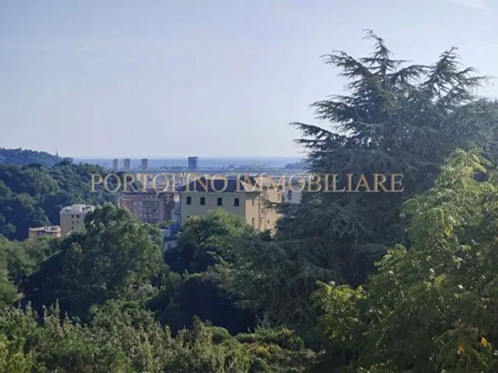 Appartamento con 6 locali in vendita in Via Giovan Battista Pergolesi, Genova