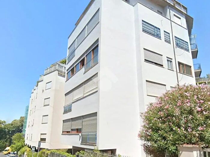 Appartamento quadrilocale in affitto in Via Antonio Pollaiolo, Roma
