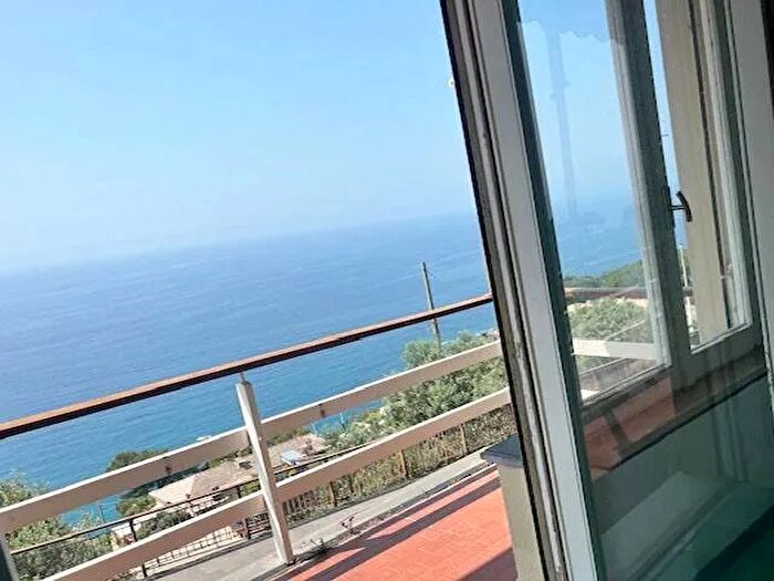 Appartamento con 5 locali in vendita in Via Roma Pieve Ligure, Pieve Ligure