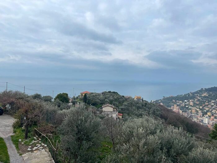 Casa trilocale in vendita in Recco