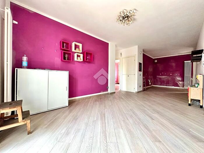 Appartamento trilocale in vendita in Via Ernesto Guala, Tortona