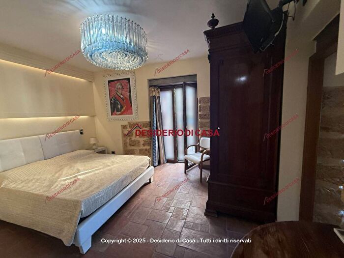 Appartamento monolocale in affitto in Piazza Guglielmo II, Centro, Monreale