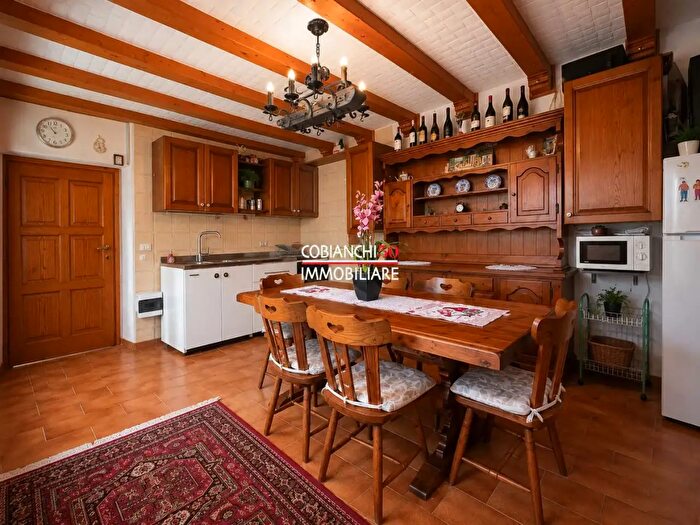 Appartamento quadrilocale in vendita in Premeno