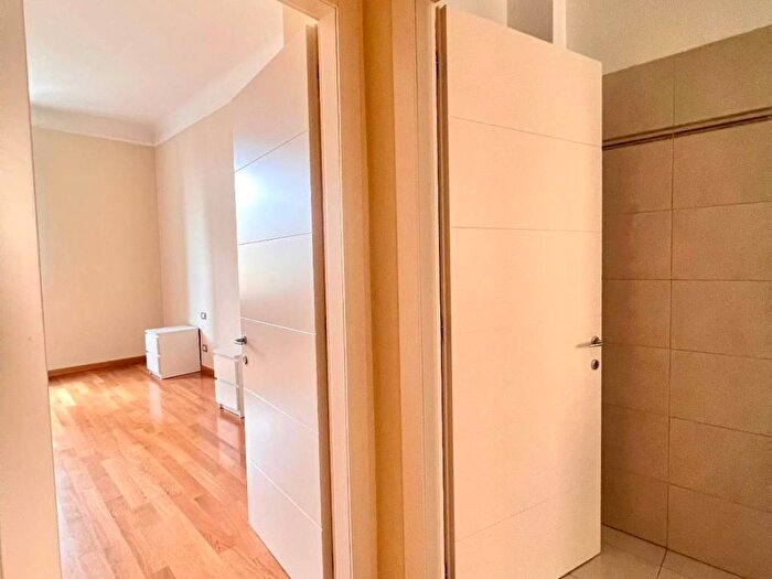 Appartamento quadrilocale in affitto in Via Giuseppe Dezza, Dezza, Milano