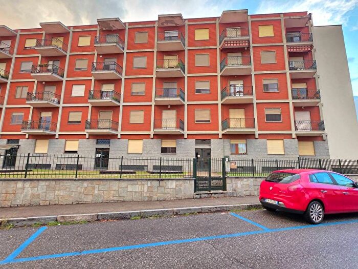 Appartamento trilocale in vendita in Via Palestro, Settimo Torinese