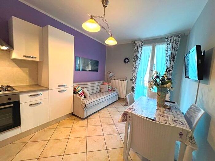 Appartamento bilocale in affitto in Via Aurelia, San Bartolomeo Al Mare