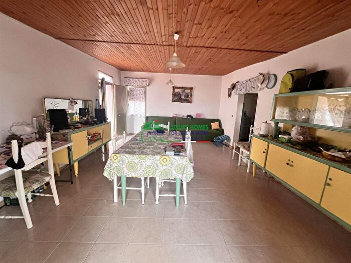 Appartamento con 5 locali in vendita in Vittoria