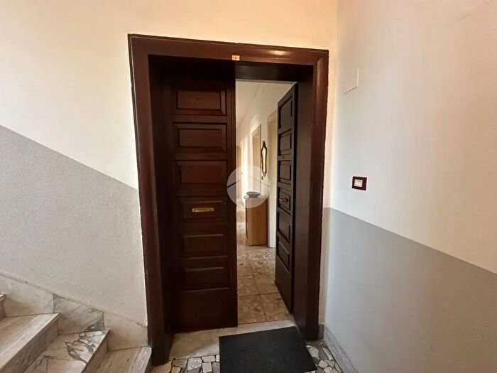 Appartamento con 5 locali in affitto in Via Pietro Rotari, Verona