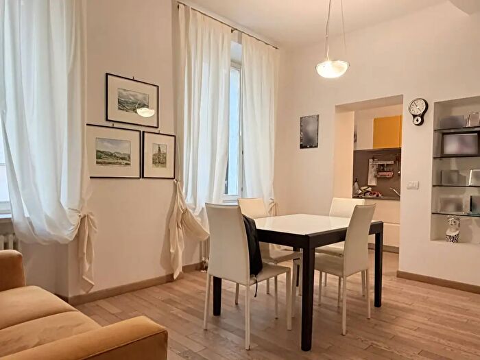 Appartamento trilocale in vendita in Via Abbati, Pesaro
