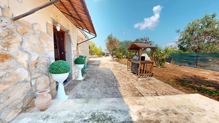 Casa quadrilocale in vendita in Villa Cda Lobarco, Francavilla Fontana