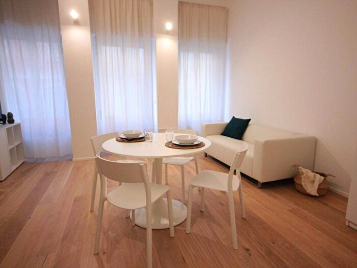 Appartamento bilocale in affitto in Via Giulio e Corrado Venini, Rovereto, Milano