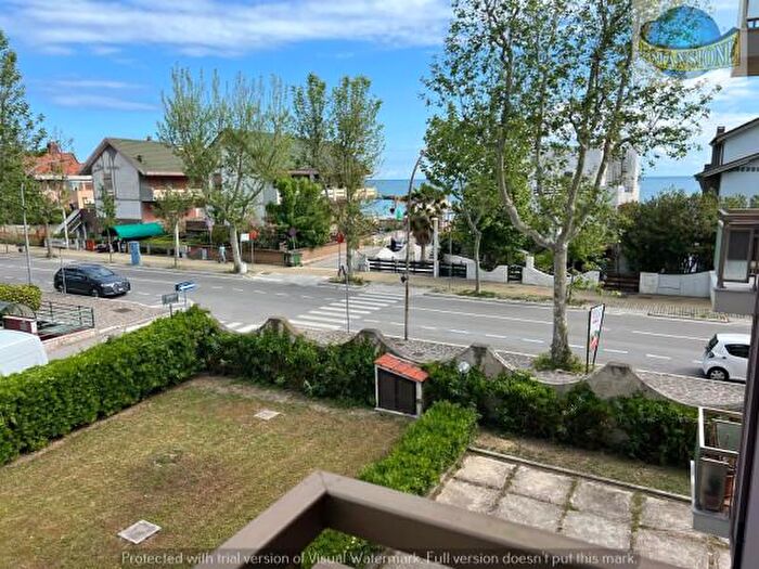 Appartamento trilocale in vendita in Viale Alcione, Francavilla Al Mare