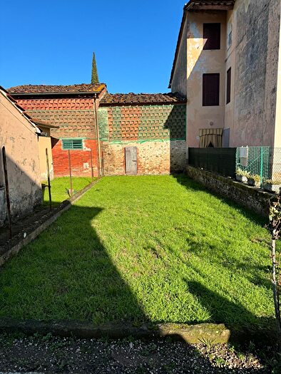 Casa con 5 locali in vendita in a delle Ville, Capannori