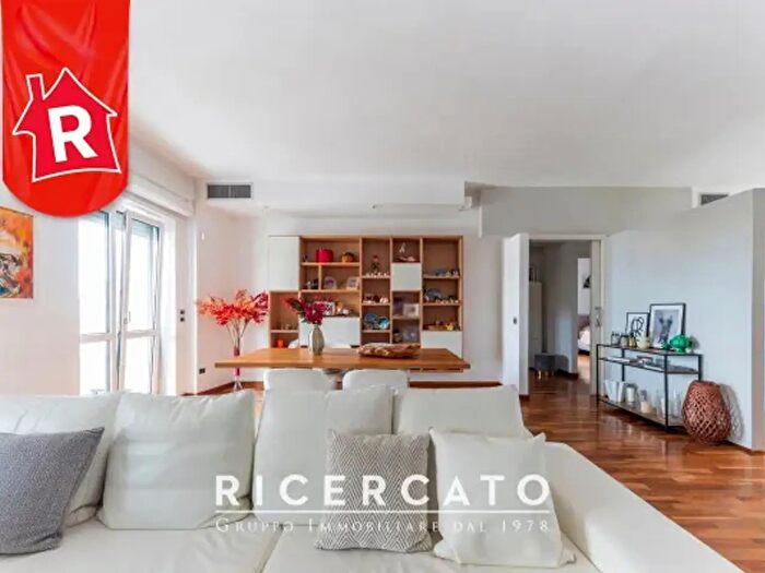 Appartamento quadrilocale in vendita in Via Cosimo De Giorgi, Lecce