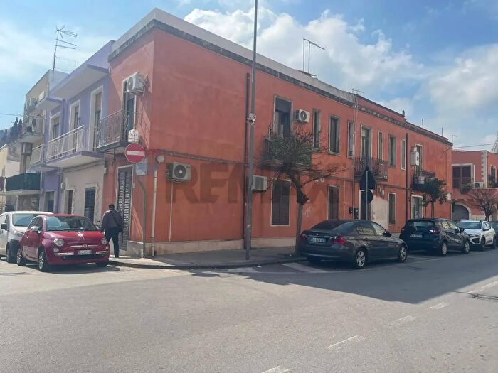 Appartamento bilocale in vendita in Viale Teocrito, Siracusa