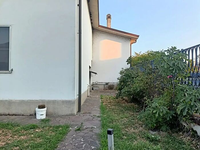 Casa con 5 locali in vendita in Via E Mattei, Somaglia