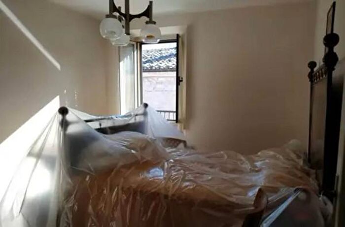 Casa con 6 locali in vendita in Corso Dante Alighieri, Serra SantAbbondio