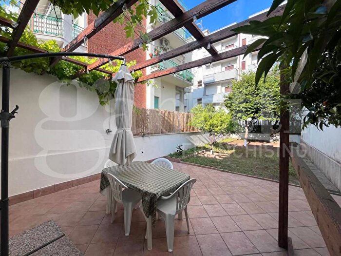 Appartamento quadrilocale in affitto in VIA AMBRA, Ponserico Cretarossa, Nettuno