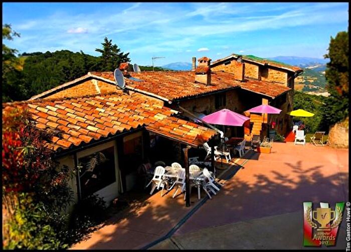 Casa con 6 locali in vendita in Perugia