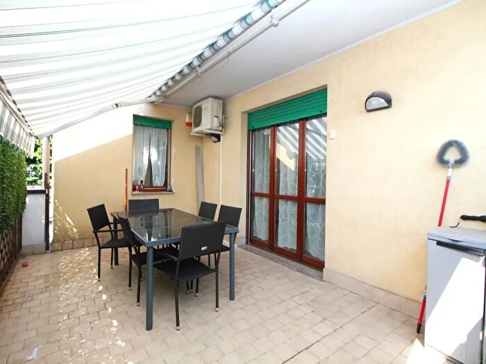 Appartamento trilocale in vendita in Piazza San Francesco d'Assisi, Marnate