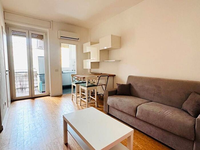 Appartamento monolocale in affitto in Via Ambrogio Binda, Barona, Milano
