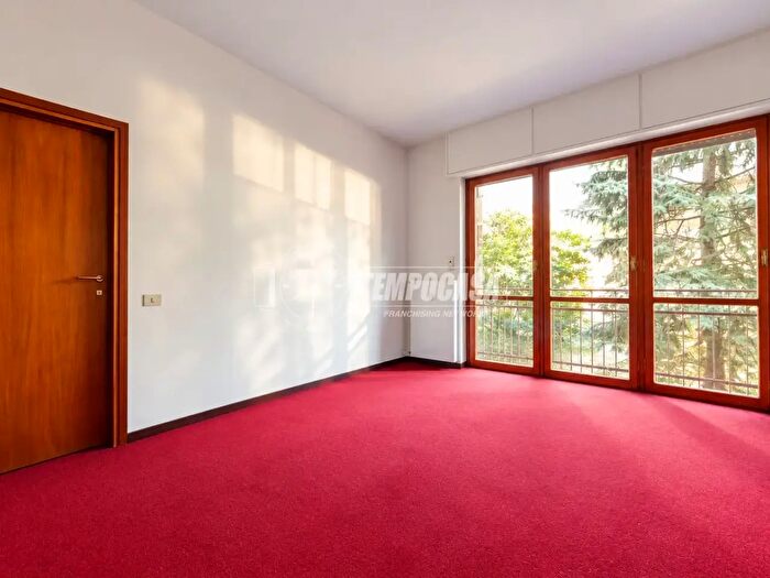 Appartamento monolocale in vendita in Via Vipacco, Milano