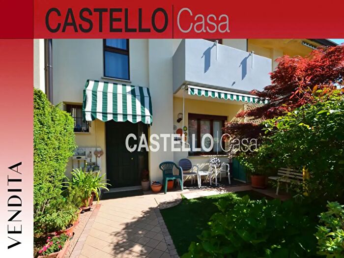 Casa con 5 locali in vendita in Via Vespucci, Castelfranco Veneto