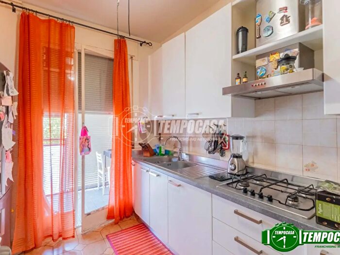 Appartamento trilocale in vendita in Via Filippo De Pisis, Milano