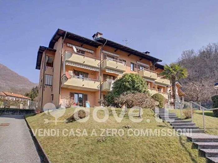 Appartamento trilocale in vendita in Via XX Settembre, Dumenza