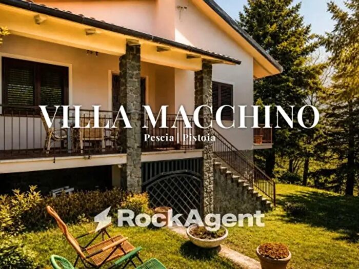 Casa trilocale in vendita in Strada Provinciale Mammianese, Pescia