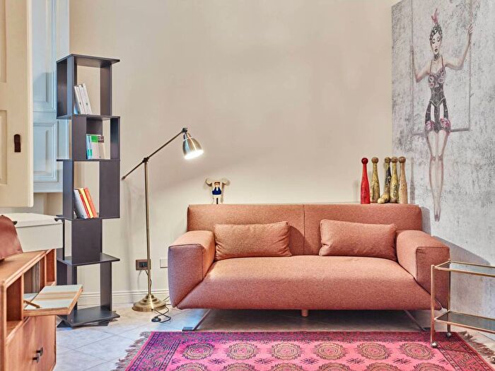 Appartamento bilocale in affitto in Via SantAnselmo, San Salvario Baretti, Torino