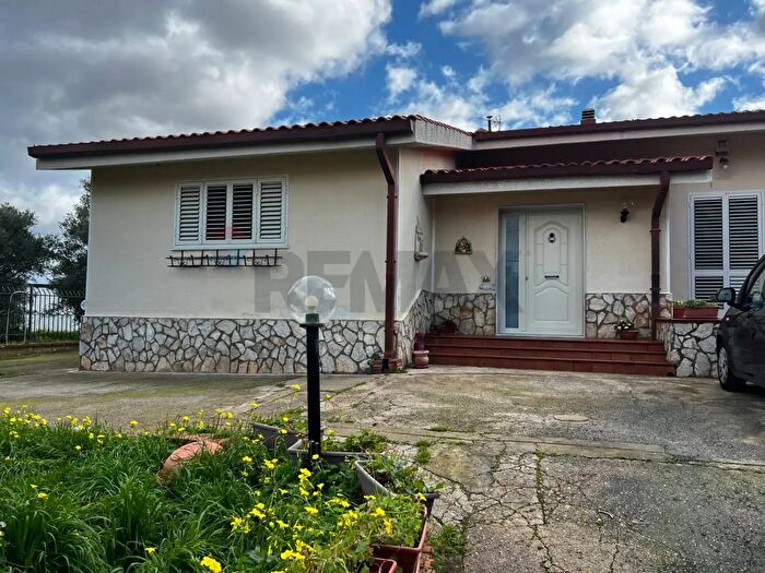 Casa con 7 locali in vendita in Eleuterio, Misilmeri