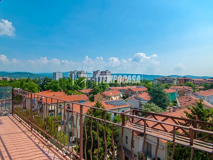 Appartamento quadrilocale in vendita in Via Gabriele De Zerbis, Verona