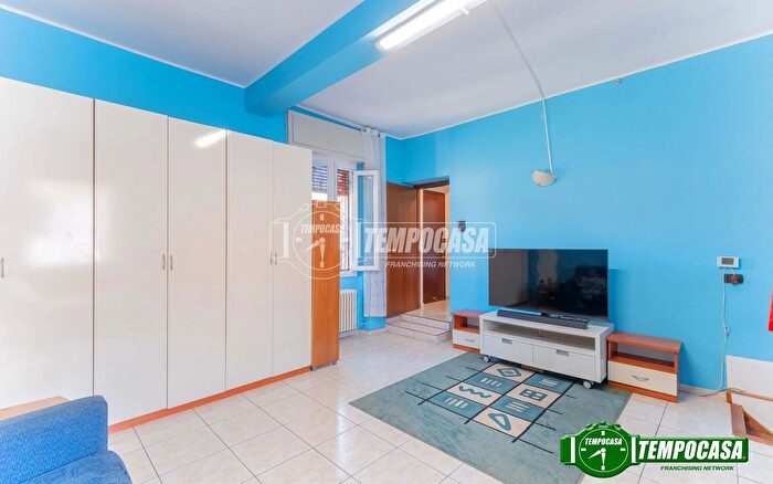 Appartamento trilocale in vendita in Via Armando Diaz, Magenta