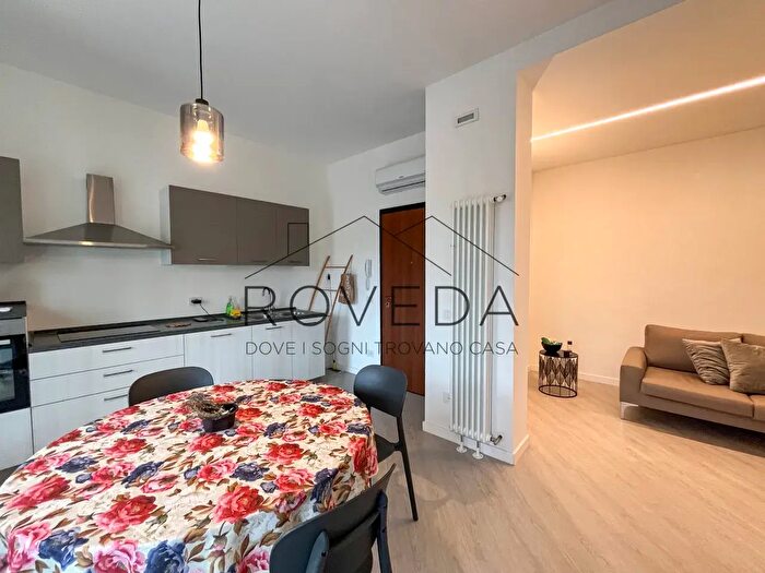Appartamento trilocale in vendita in Via Carolina Polacco, Treviso