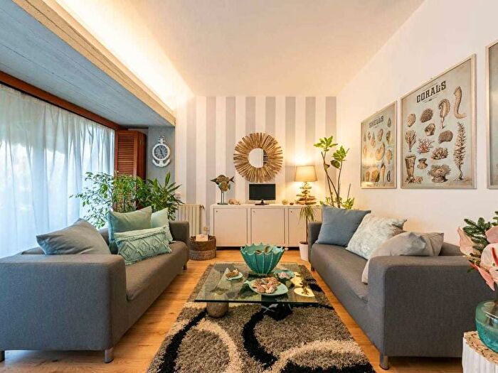 Appartamento trilocale in affitto in Viale John Fitzgerald Kennedy, Torre del Lago, Viareggio